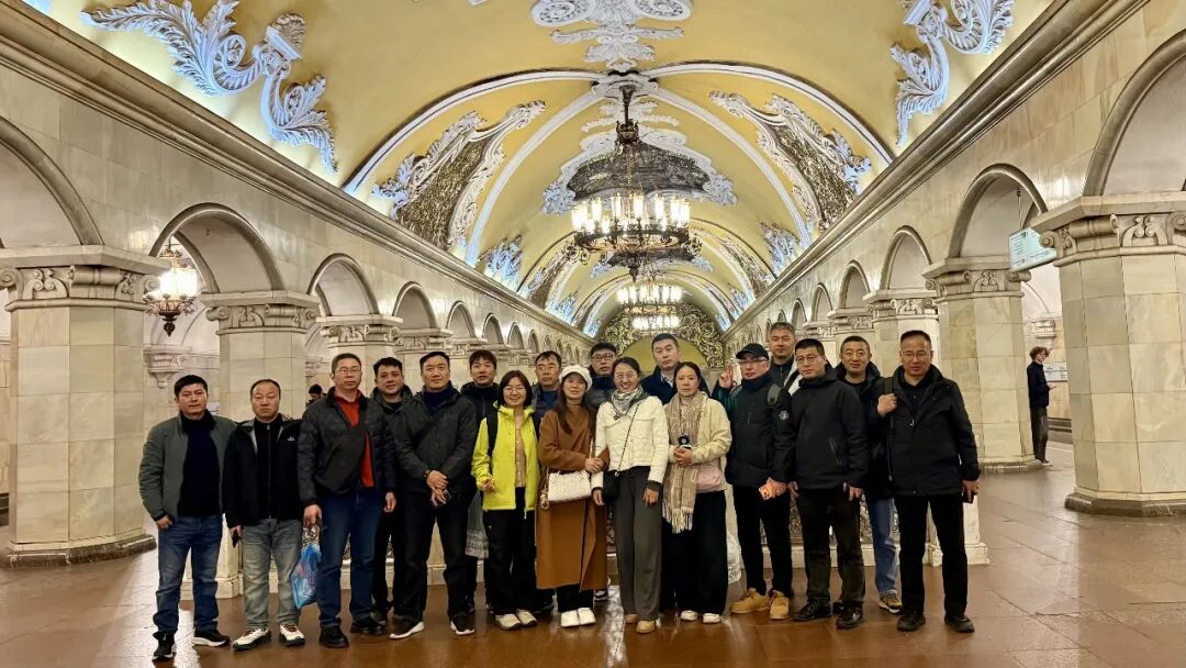 思迅伙伴城市观光-莫斯科豪华地铁打卡-13.jpg 思迅伙伴城市观光-莫斯科豪华地铁打卡-13.jpg